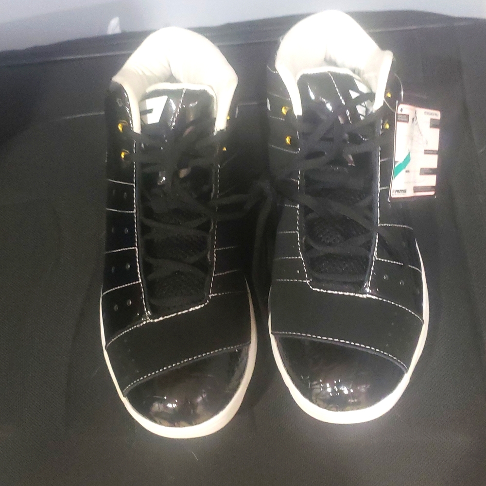 Protege shoes